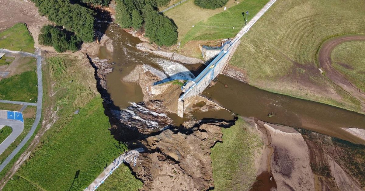 Seitenberg, polen, hochwasser in polen, damm