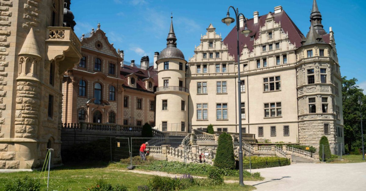 Schloss Moschen, Renovierung, Schloss Moschen Renoveirung, Schloss Moszna, Moszna, polen, Oppeln, Woiwodschaft Oppeln,