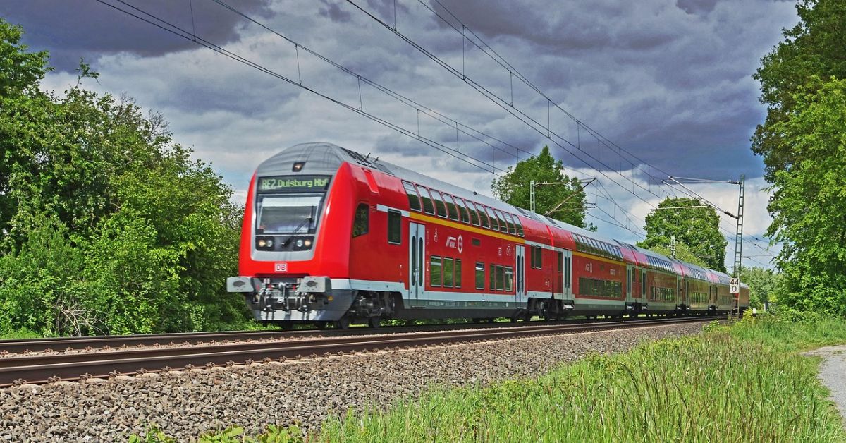Deutsche Bahn, PKP Intercity, Zugverbindungen, Polen, Deutschland, Zugverbindungen zwischen Polen und Deutschland, Strecke Berlin–Warschau, neue Direktverbindung, Leipzig, Breslau, Krakau, Przemyśl, München, Nürnberg, Frankfurt (Main), Chemnitz, Dresden, Chełm, Lodz, Warschau, Nachtzug, neuen Verbindungen,