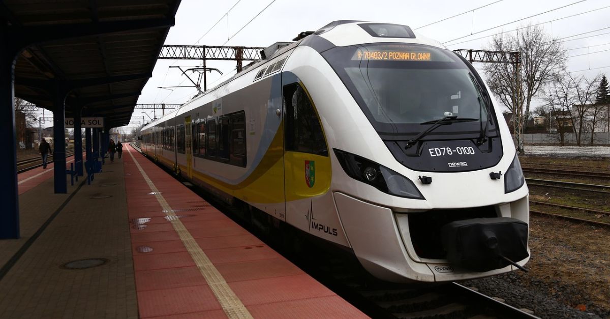 Flughafen Breslau, PKP Intercity, PKP, Breslau, Wrocław, Polen, Zugverbindungen, Zugverbindungen von Breslau, Zugverbindungen vom Flughafen Breslau,