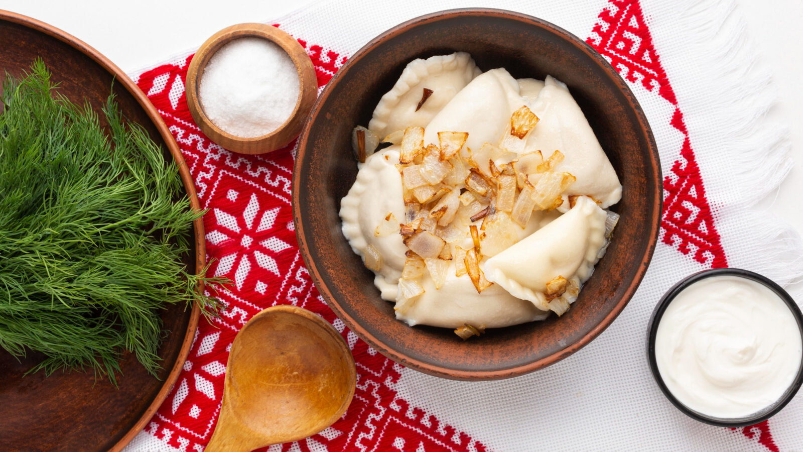 12 Gerichte Weihnachten Polen, polnische Weihnachtsgerichte, traditionelles Essen Polen Weihnachten, Heiligabend Essen Polen, polnisches Weihnachtsmenü, Wigilia Gerichte, Polen, Weihnachten, Weihnachten in Polen, Piroggen, Piroggen Weihnachten,