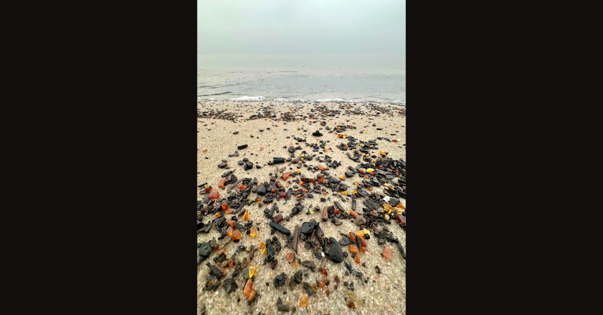 Bernstein, Ostsee, Strandfund, Sztutowo, Polen, Hello Mierzeja, Bernsteinfund, polnische Ostseeküste, Ostseeküste, polnische Ostsee, Stutthof, Strand Stutthof, Strand Sztutowo,