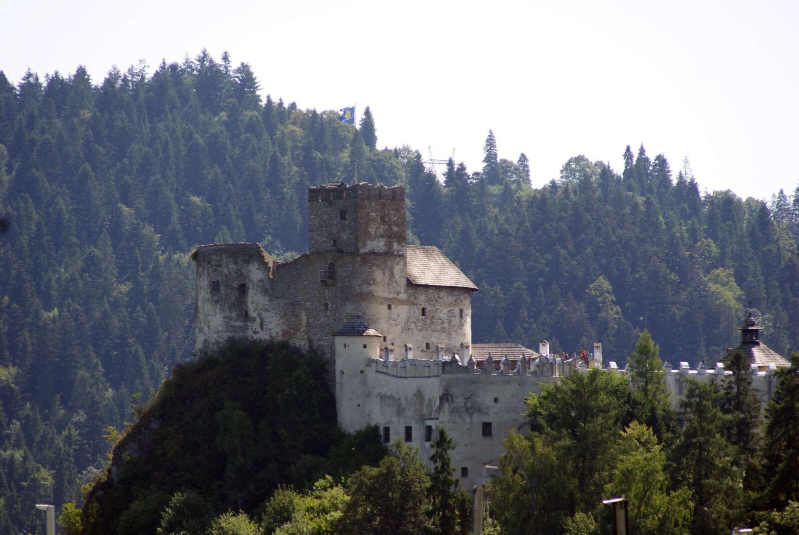 Burg Niedzica am Czorsztynsee in der Region Pieniny, Polen