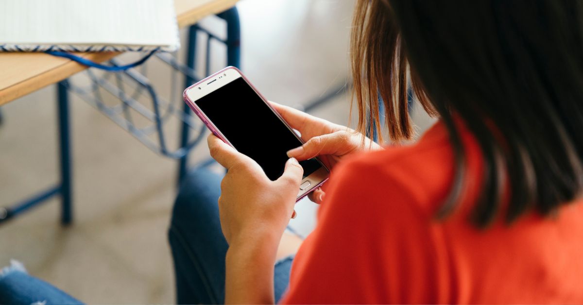 Handyverbot Polen Grundschule, Smartphones Schule Polen 2026, Barbara Nowacka, Handyverbot, Polen, Handyverbot in Polen, Handyverbot in Grundschulen, Handys im Unterricht,