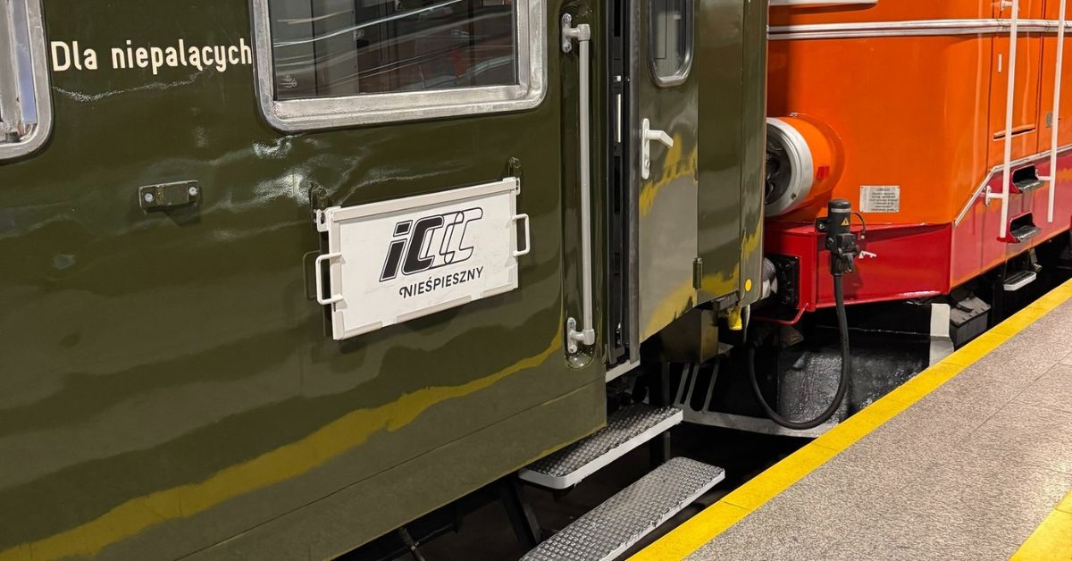 PKP Intercity, Retrozug Polen, Nieśpieszny, Nostalgiezug Polen, Bahnreisen Polen, historische Lokomotiven Polen, Polen, Retrozug Nieśpieszny,