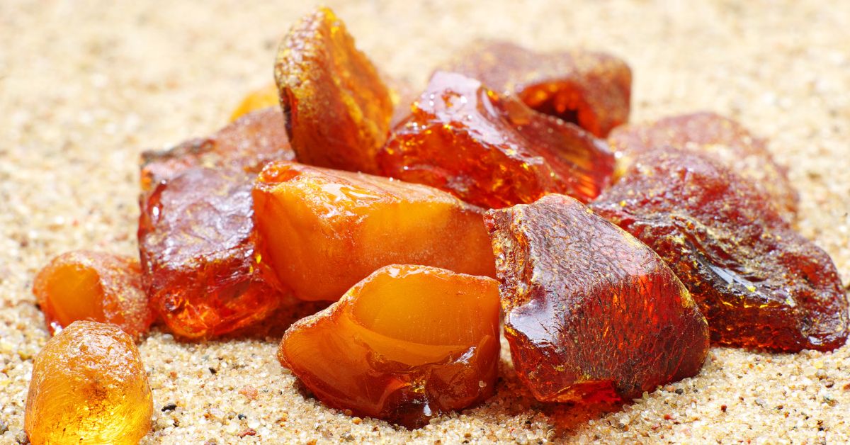 Masowien Bernstein, Bernsteinverarbeitung Polen, archäologische Funde Masowien, Bernsteinindustrie, archäologische Entdeckungen Polen, Bernsteinwerkstätten Masowien, Masowien, Bernstein, Polen, Bernstein in Polen, Bernstein in Masowien,