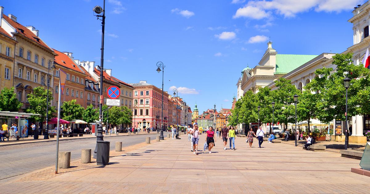 Polen Wirtschaft, Einwanderer in Polen, Migration Polen, polnischer Arbeitsmarkt, Migranten Polen, Polen BIP, Ausländer in Polen, Fachkräftemangel Polen, Wirtschaftswachstum Polen, Zuwanderung Polen, Polen, Migration, Migranten,