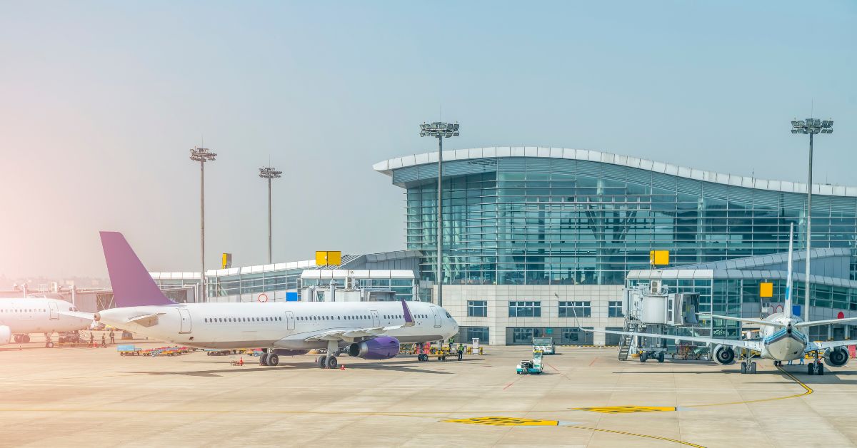 Flughafen Warschau, Chopin-Flughafen Warschau, Flughafen Warszawa Warschau, Sicherheitskontrolle Warschau, Modernisierung Flughafen Polen, neue Scanner Flughafen Warschau, C3-Scanner, Wartezeiten Flughafen Warschau, Reisen nach Polen, Passagierinformationen Flughafen Warschau,