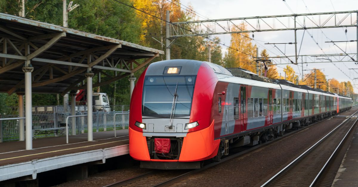 PKP Intercity Sommerfahrplan 2026, Pendolino Polen, Bahnreisen Polen, Ostsee Polen Zug, Ustka Pendolino, Zakopane Kołobrzeg Zug, Adriatic Express Rijeka, Bahnverbindung Koper, Masuren Bahnverkehr, Łomża Bahnstrecke, Polen Urlaub mit dem Zug, internationale Zugverbindungen Polen,PKP Intercity Ostsee, Sommerfahrplan Polen 2026, Bahnreisen nach Masuren, Schnellzug Polen, Zug nach Hel, Polen Bahnverkehr 2026, neue Zugverbindungen Polen,