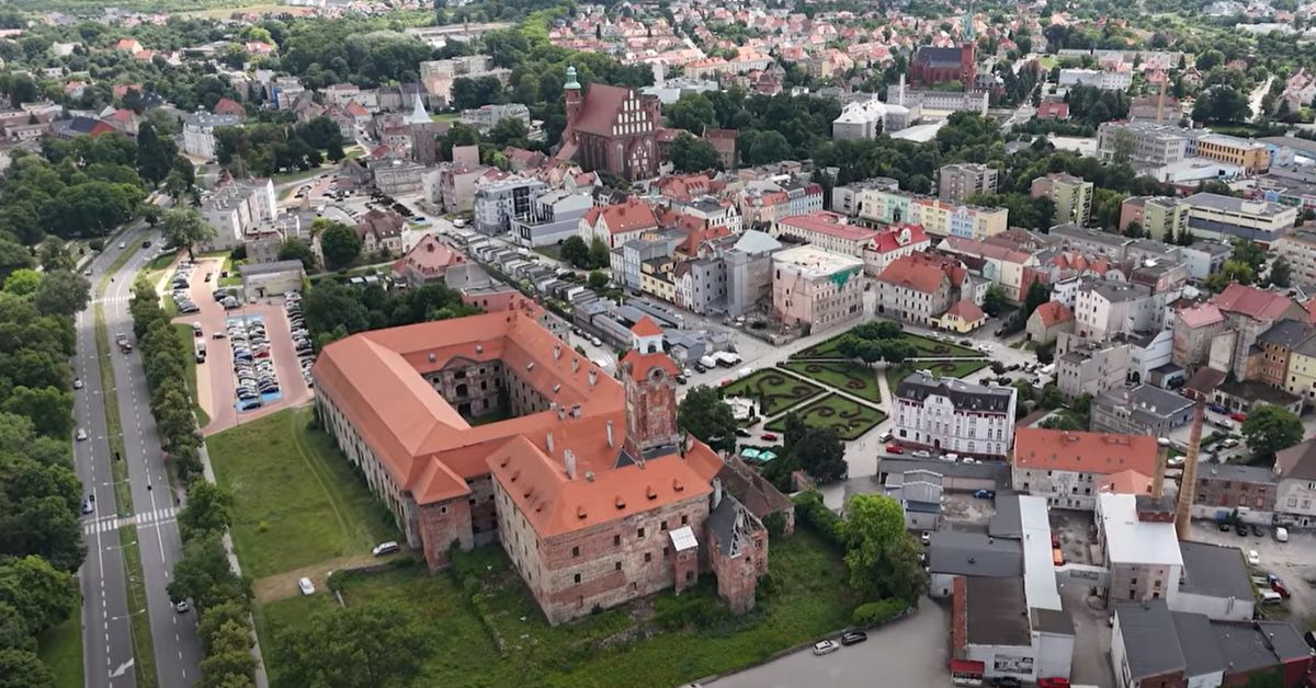 Schloss Sorau, Schloss Dewin Bieberstein, Schlossruine Żary, Sanierung Schloss Żary, Agrobex Budowa, Denkmalpflege Polen, Żary, Schloss Bieberstein, Geschichte Schloss Żary, Promnitz, Biberstein Schloss, Polen,