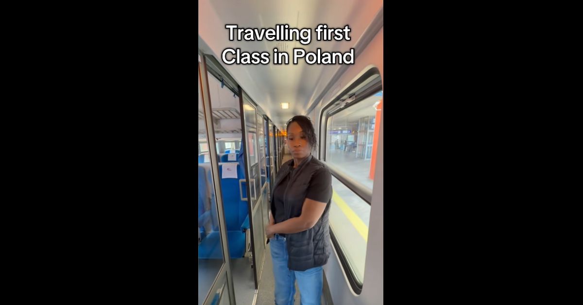 Polen Zugreise, polnische Bahn, PKP Intercity, Zugfahrt nach Wrocław, Breslau Zug, Zugreisen in Polen, erste Klasse PKP Intercity, Ticketpreise Polen, Bahn Polen, Reisen nach Polen, Britin in Polen,