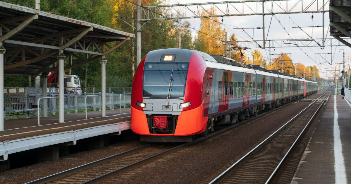 PKP Intercity, Züge Warschau Berlin, Zugverbindung Warschau Berlin, Bahnverbindung Polen Deutschland, Berlin Warschau Zug, PKP Intercity Berlin, Zugfahrplan Warschau Berlin, internationale Zugverbindungen, Bahnverkehr Polen Deutschland, Pendolino Berlin Warschau, Züge Polen Deutschland, neue Zugverbindungen Berlin Warschau,