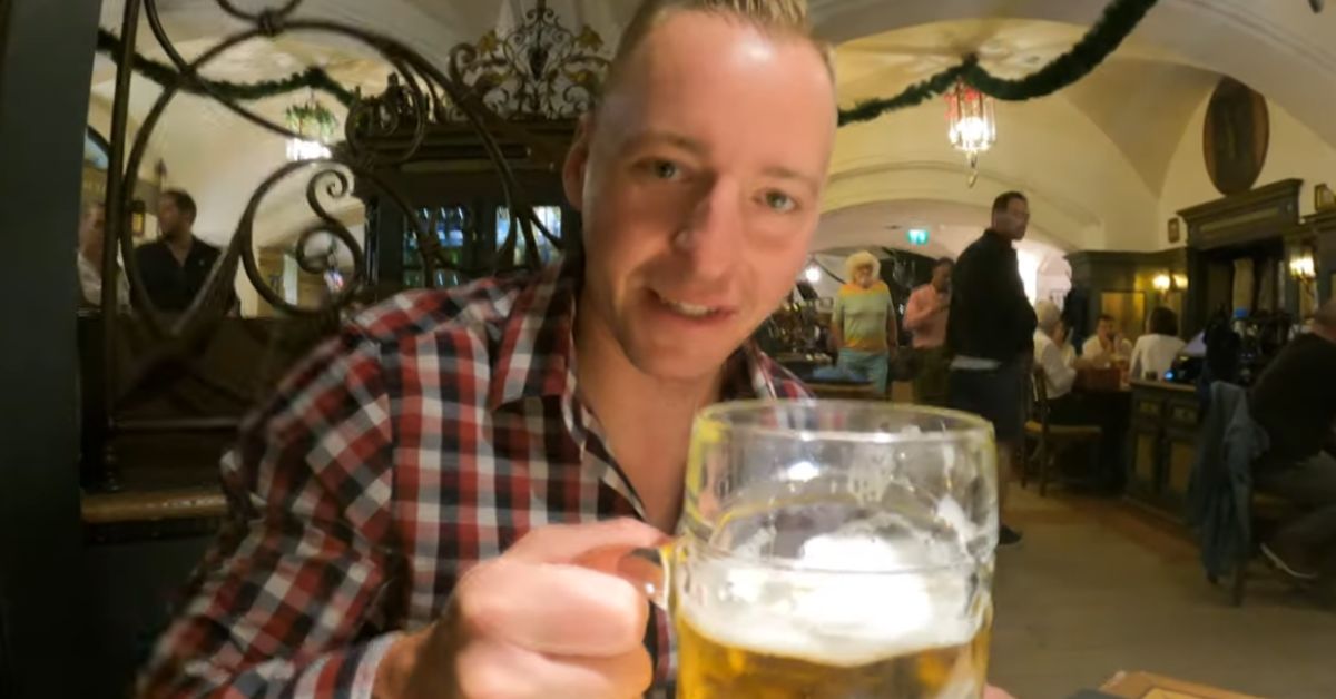 Oktoberfest München, Oktoberfest aus polnischer Sicht, Oktoberfest Erfahrungen, Oktoberfest Bayern, München Oktoberfest, Oktoberfest Reise, Oktoberfest Tipps, polnischer YouTuber Oktoberfest, Oktoberfest Pole, Michał Ćwieląg,